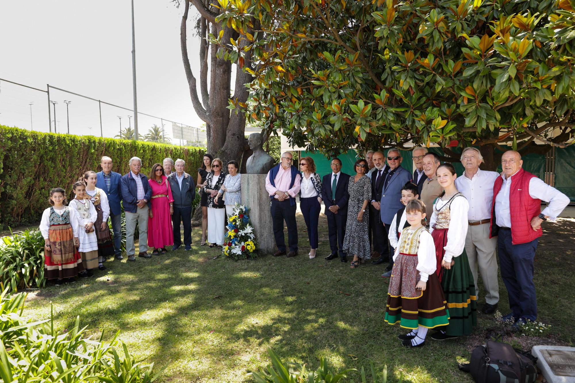 En imágenes: homenaje en el Grupo Covadonga a Jesús Revuelta y Braulio García