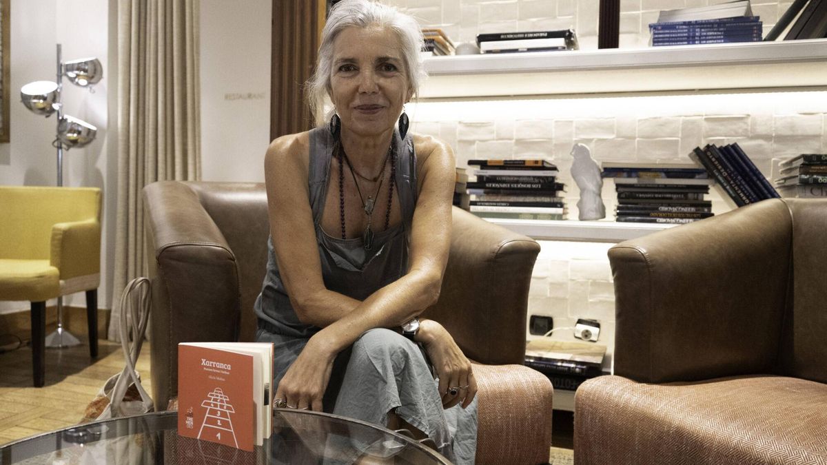 Alicia Molina, poeta, antes de la entrevista.