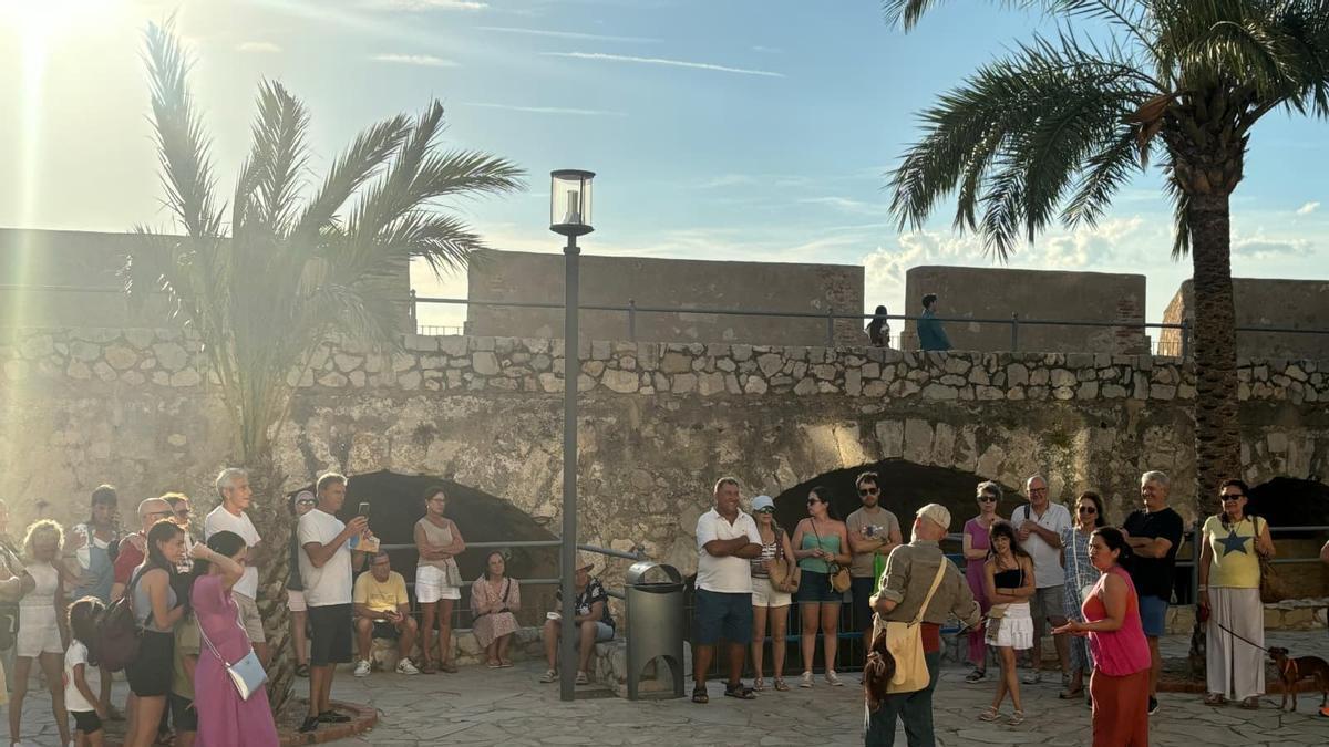 Todos los miércoles de julio y agosto se podrán disfrutar de forma gratuita estas visitas para conocer la historia y tradición marineras de la Ciudad en el Mar.