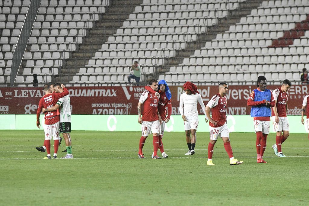 Las mejores imágenes del partido entre el Real Murcia y el Antequera