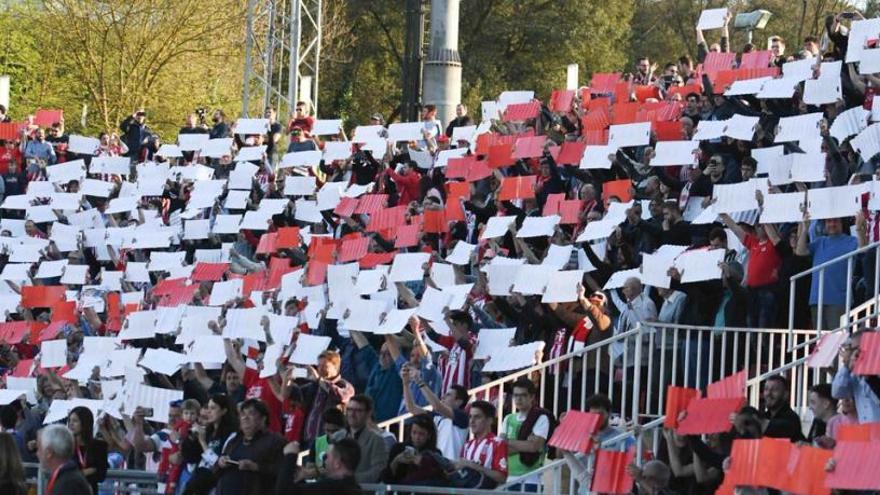 Imatge d&#039;una part de la graderia avui a Montilivi