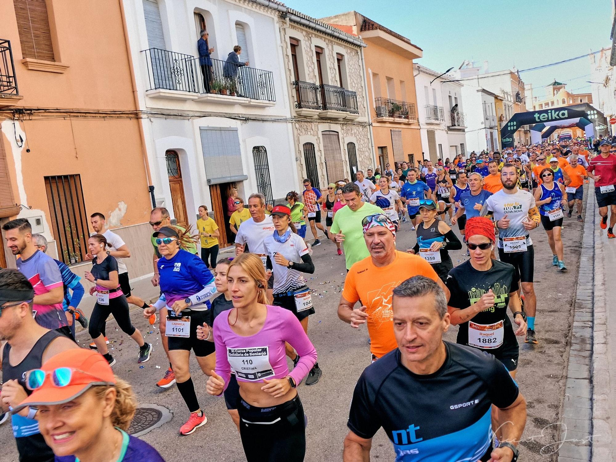 Búscate en la XI Cursa Solidària de Beniarjó