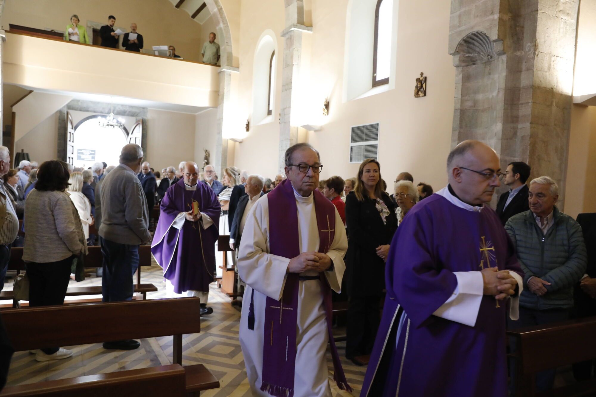 Así fue el funeral de Emilio Serrano en Ribadesella