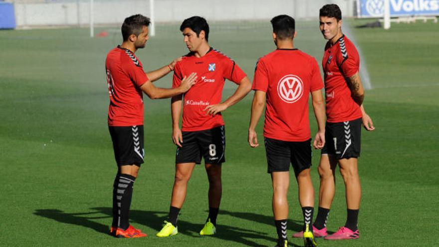 El Tenerife se conjura y juega una &#039;final&#039; ante el Mirandés