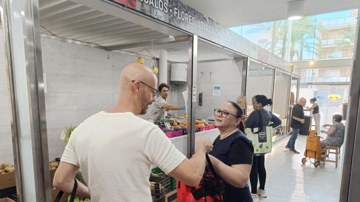Paiporta ayudaa los comercios afectados por la dana.