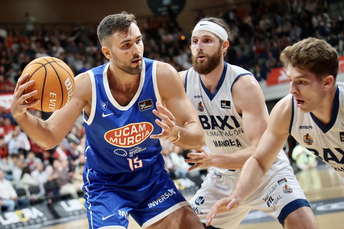 Todas las imágenes del UCAM Murcia - BAXI Manresa