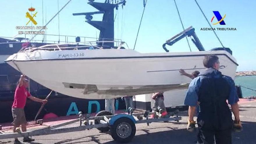 Dos hermanos transportaban 60 kilos de hachís en su coche con destino Vigo