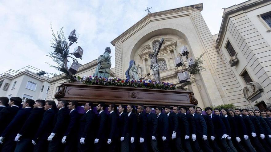 Martes Santo en Alicante 2026: Procesión de la Hermandad Penitencial Stabat Mater