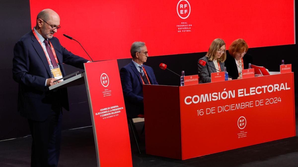 Rafael Louzán, elegido por el fútbol español nuevo presidente de la Real Federación Española de Fútbol