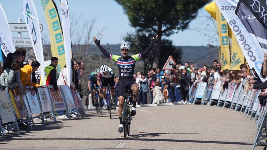 GALERÍA | Jason Huertas gana el trofeo &quot;San José&quot; de ciclismo de Zamora