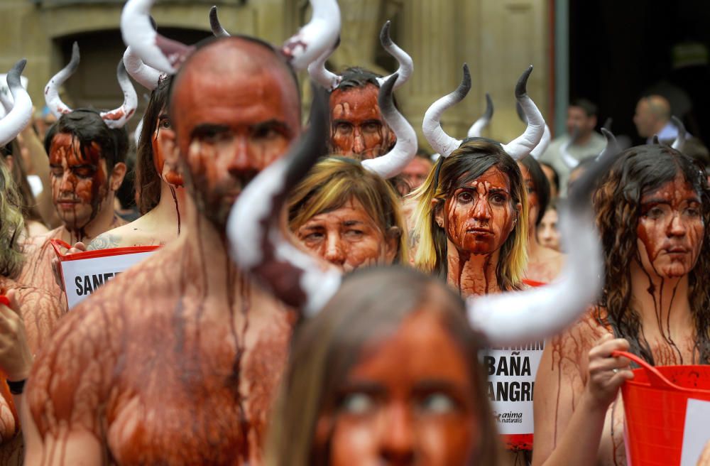 Protesta contra el maltractament animal als Sanfermines de Pamplona