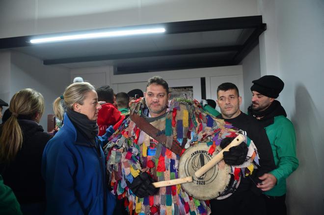 Fotogalería | Lluvia de nabos en Piornal para el Jarramplas