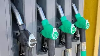 Cómo obtener hasta 15 litros de combustible extra al repostar el coche