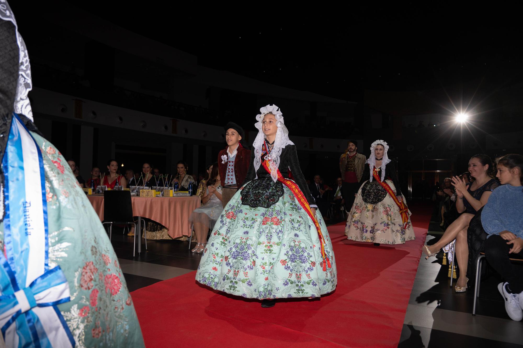 Las mejores imágenes de la presentación de la gaiata 13 Sensal en el Palau de la Festa de Castelló