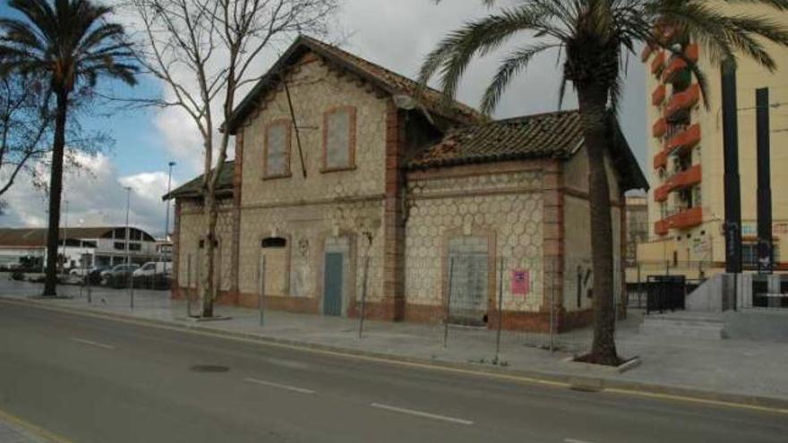 Rehabilitación. Antigua estación de ferrocarril de Vélez Málaga.