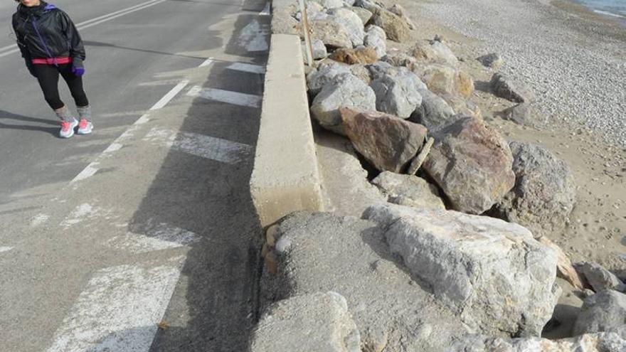 Almassora baraja ahora avanzar en verano las obras de la playa