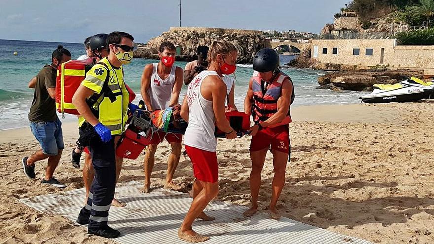 Simulacro de emergencia en Cala Major.