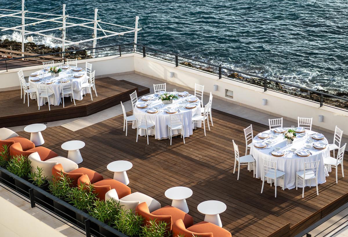 El mar, telón de fondo imprescindible para muchos eventos en Ibiza.
