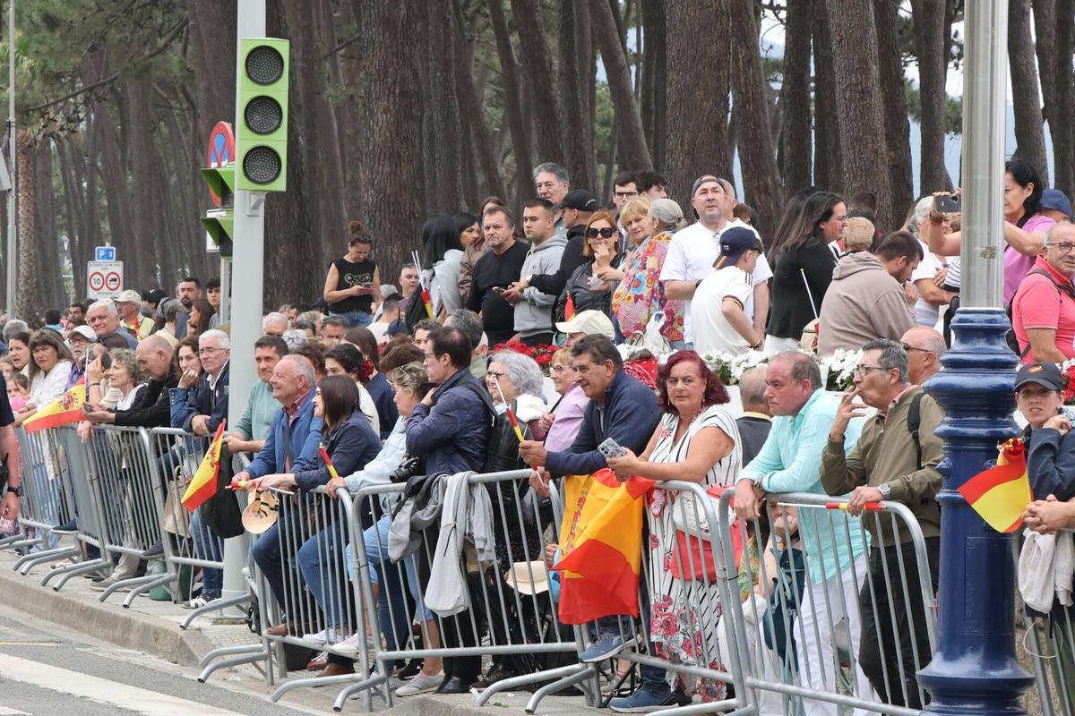 Vigo se rinde al desfile de la Fuerzas Armadas Vigo se rinde al desfile de la Fuerzas Armadas