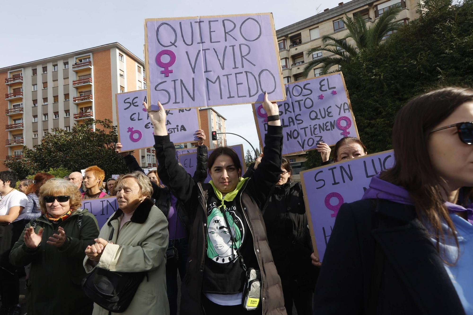 Así fue la manifestación del 25N en Pola de Siero