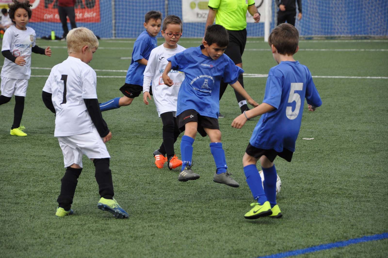 El fútbol base vuelve a sonreír