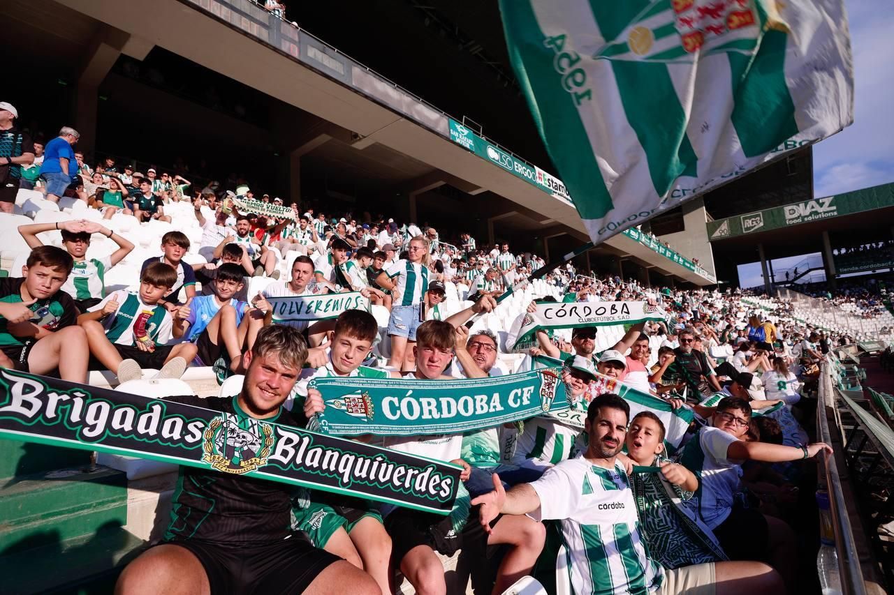 Córdoba CF-Barcelona Atlétic | La afición cordobesista, en imágenes