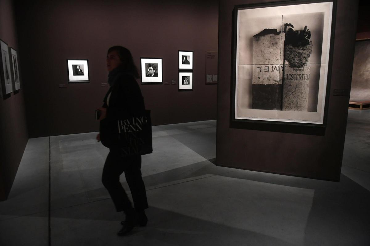 Exposición 'Irving Penn: Centennial' en el Muelle de Batería de A Coruña