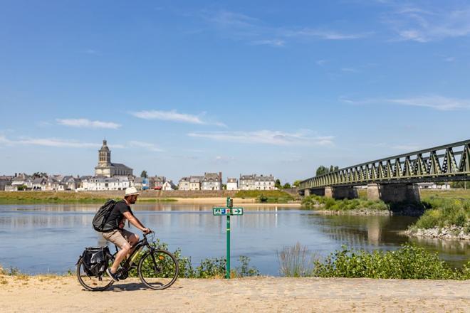 La ruta de los Castillos del Loira se puede hacer en bicicleta