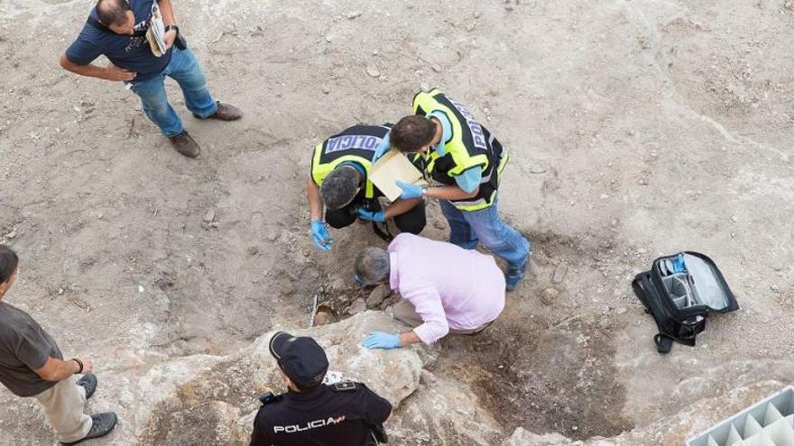 Hallan restos humanos en un tramo de la muralla de Zamora