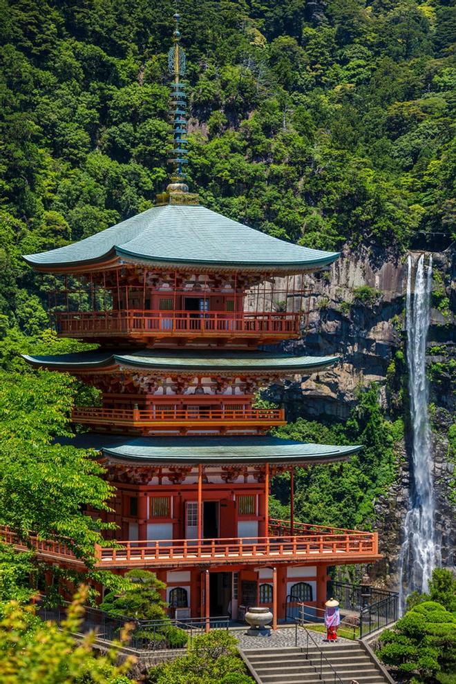 Catarata más alta de Japón