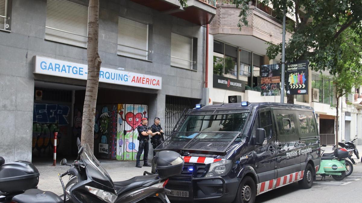 Agents en el dispositiu policial a Barcelona