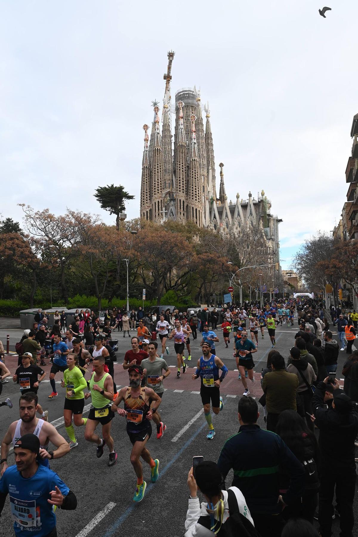 ¿Has participado en la Marató de Barcelona 2024? ¡Búscate en las fotos¡