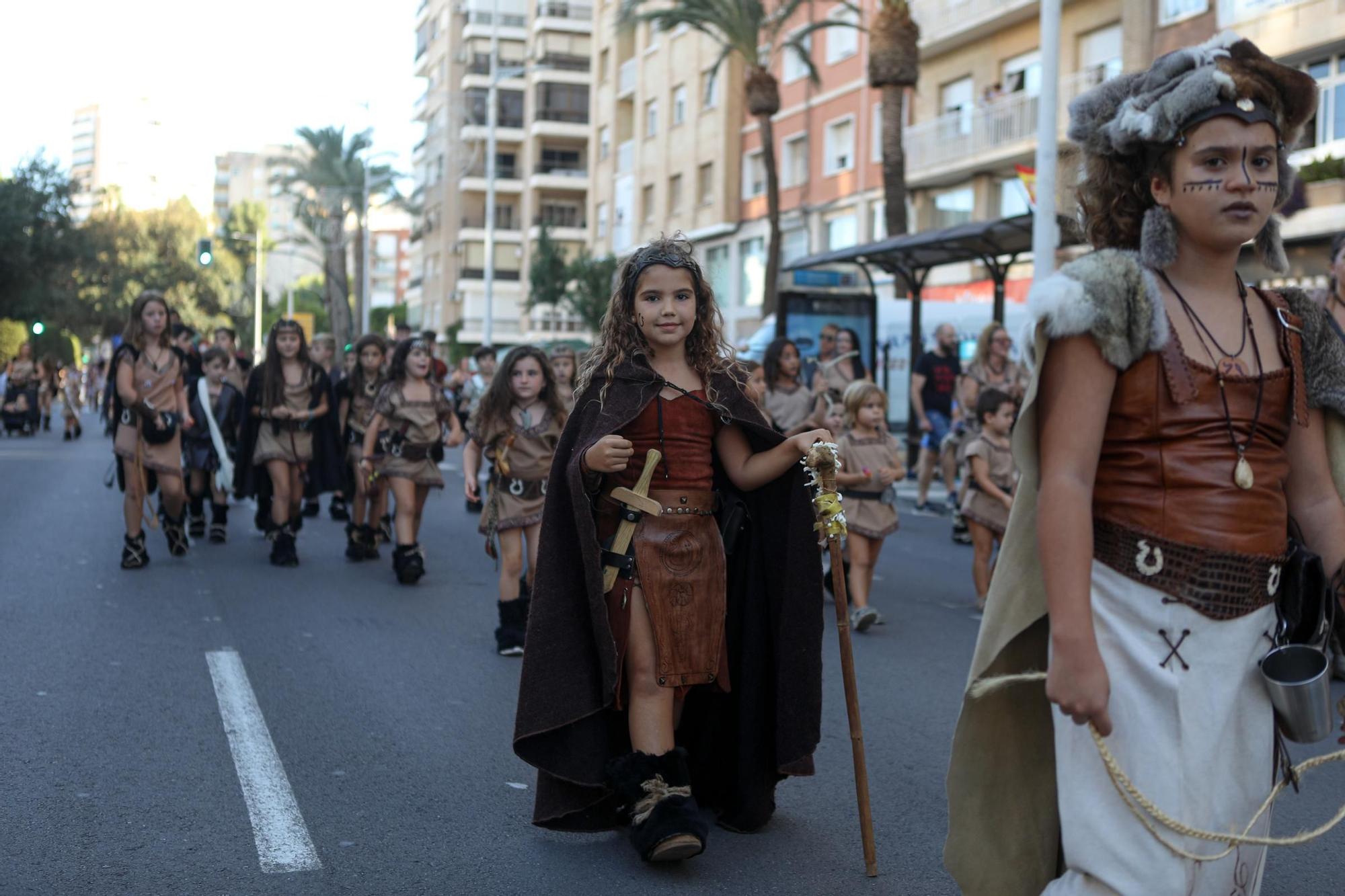 Las imágenes del desfile infantil de Carthagineses y Romanos 2023