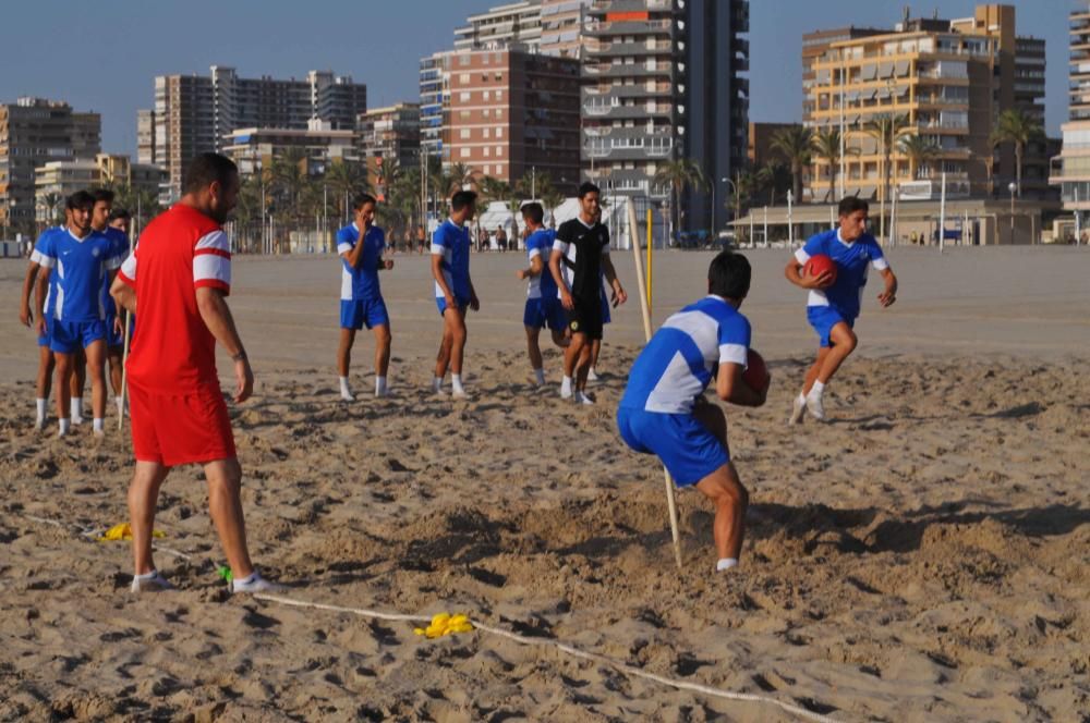 Entrenamiento del Hércules CF en la playa de San Juan