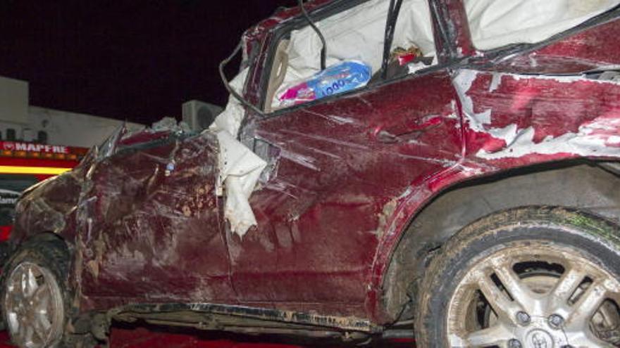 Estado en el que ha quedado el coche del diestro.