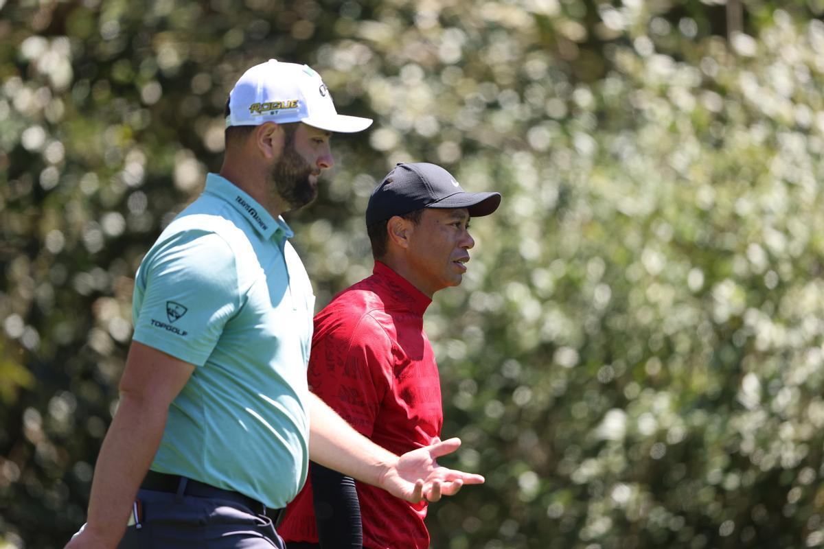 John Rahm y Tiger Woods en el Masters de Augusta