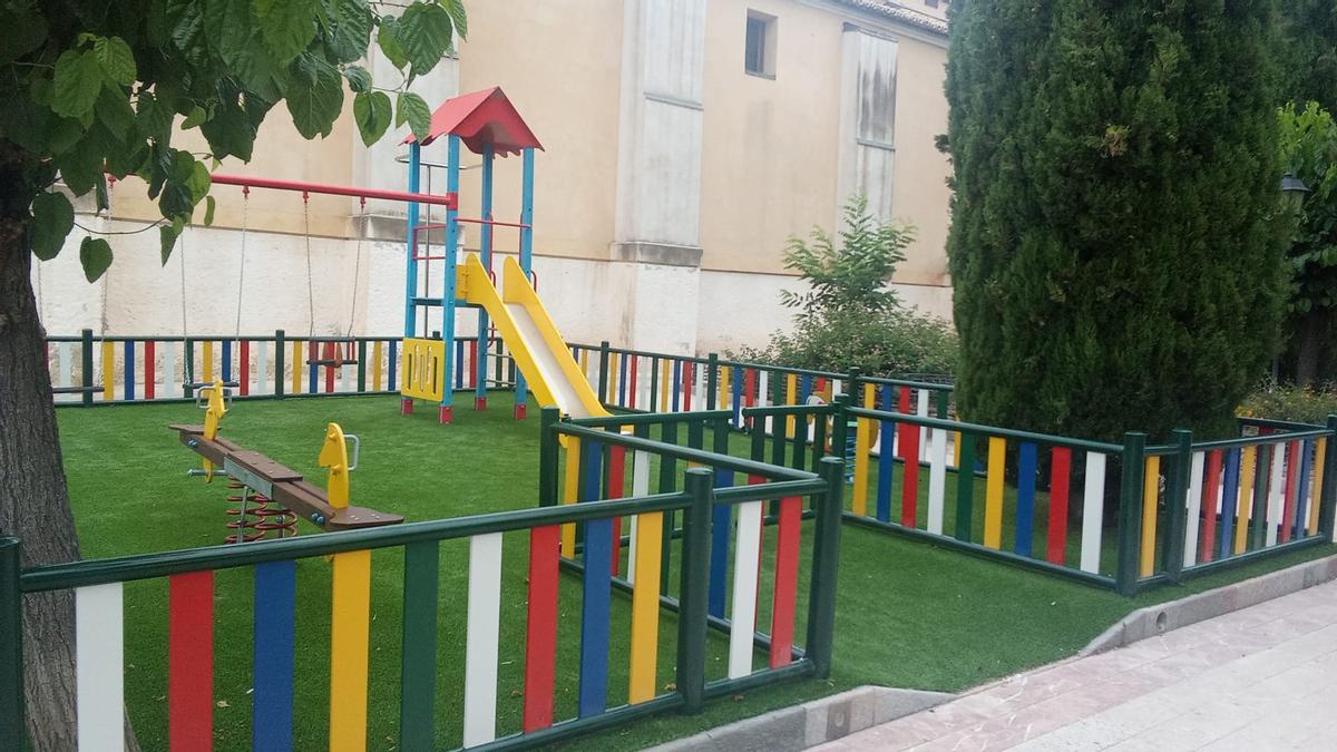 Mejora en parques infantiles del municipio