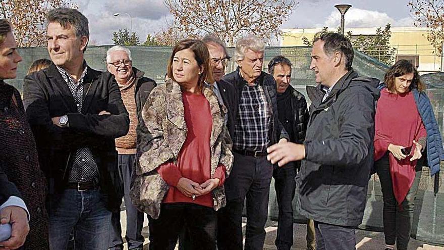 Imagen de una reciente visita de Francina Armengol al IES.