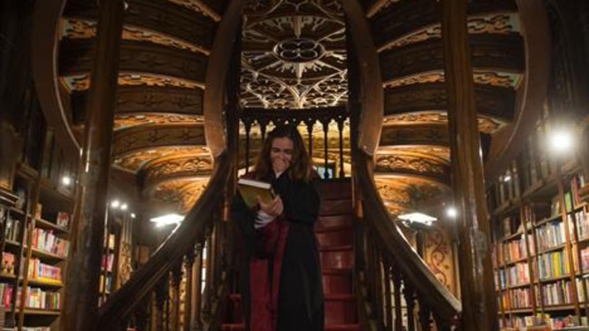 Venta del último Harry Potter en la librería Lello de Oporto.