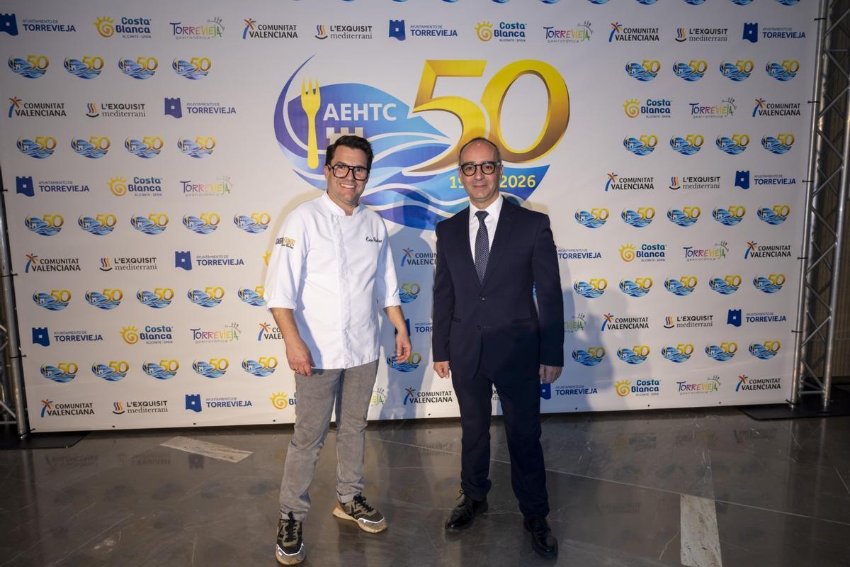 Una gran noche para la hostelería de Torrevieja para celebrar el 50 aniversario de su asociación