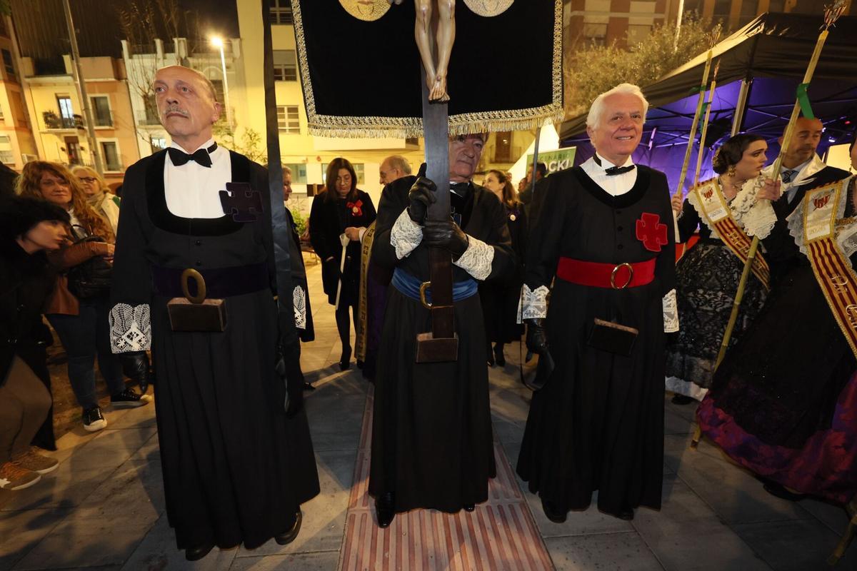 08/03/2026. Castellon. Magdalena 2026. Entrada de los carros engalanats a la ciudad por el Forn del Pla durante la Tornà de la Romeria. Acto de les Tres Caigudes en el Forn del Pla y Processó de Penitents dentro de las fiestas de la Magdalena de Castellón