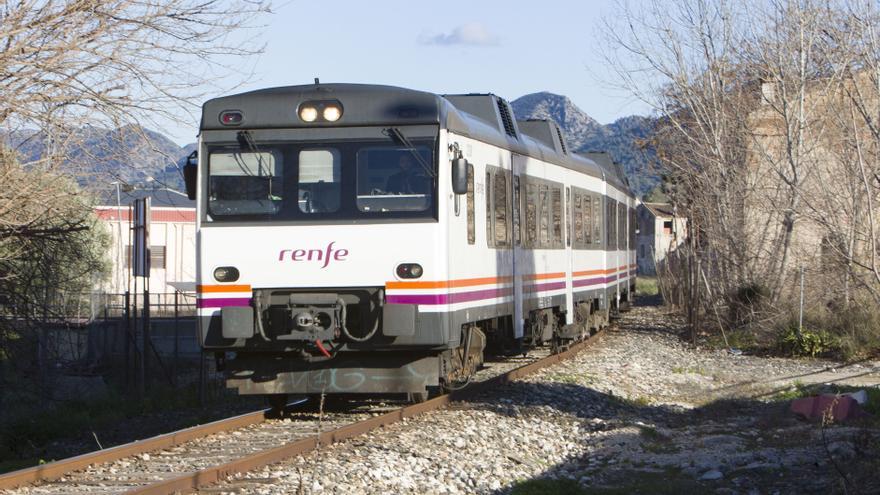 Renfe aumenta los trenes en la línea Xàtiva-Alcoi y elimina los transbordos por la tarde