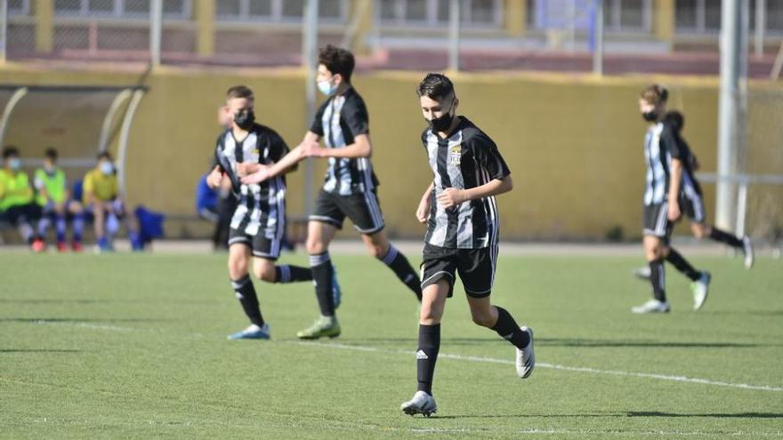 Las mascarillas también llegan al deporte - La Opinión de Murcia