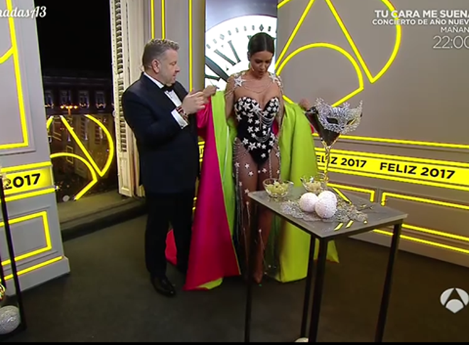 Cristina Pedroche y su vestido de Nochevieja 2016