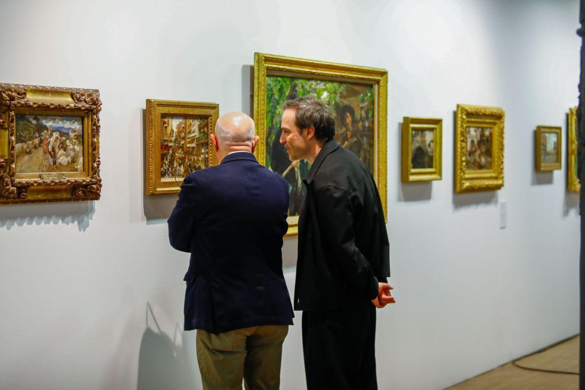 La exposición se compone de unas 130 obras reallizadas por 20 artistas aragoneses entre 1870 y 1920.