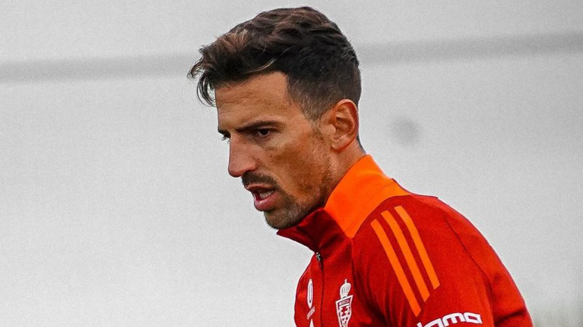 Juan Carlos Real, en un entrenamiento. | PRENSA REAL MURCIA