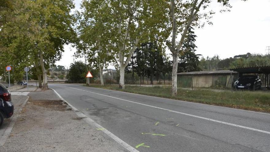 Un jove ha estat traslladat a l'hospital després de col·lidir contra un arbre al Xup aquesta matinada