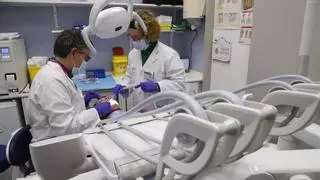 Avance en la atención bucodental gratuita infantil en Andalucía: se puede pedir en Clic+Salud o Salud Responde