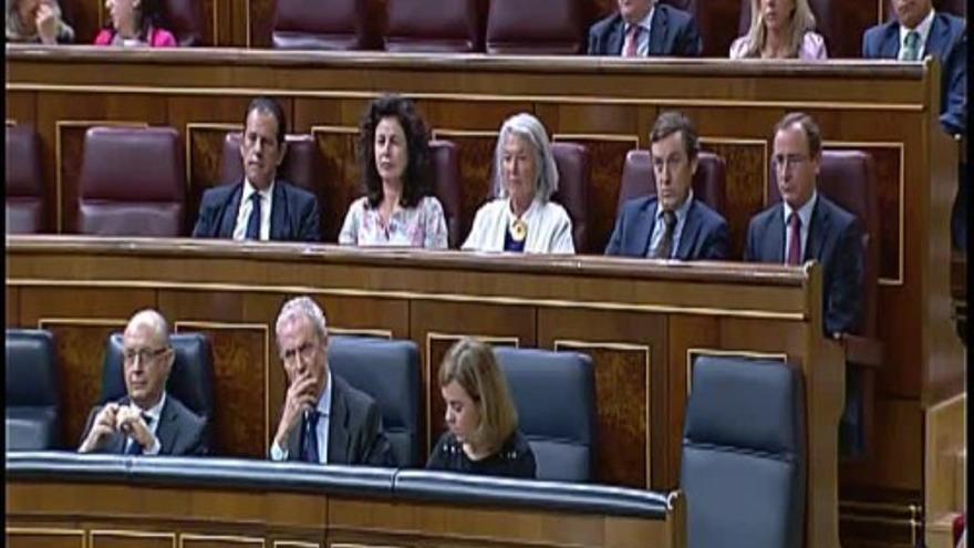 Sáenz de Santamaría rechaza la reforma del PSOE