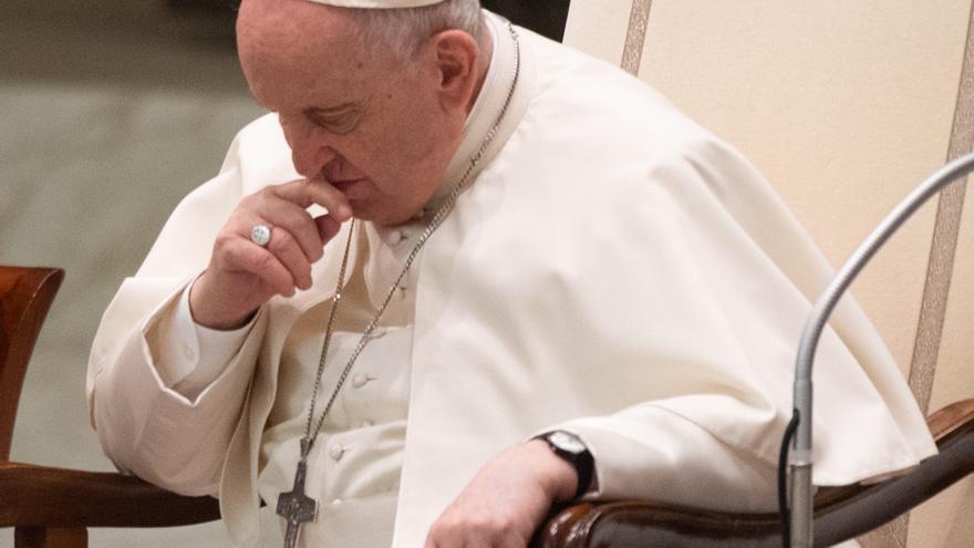 Interrumpe a gritos la audiencia general del papa Francisco